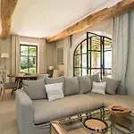 Domaine Les Mesanges 게스트하우스 가신