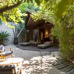 Domaine Les Mesanges 4*