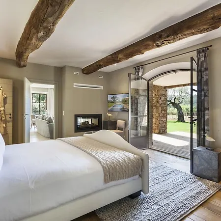 Domaine Les Mesanges 4*