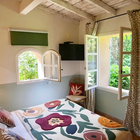 Guest house Domaine Les Mesanges