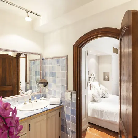 Domaine Les Mesanges 4* גאסה