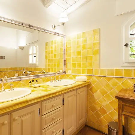 Domaine Les Mesanges 4* גאסה