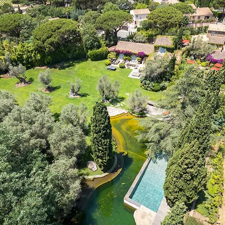 Domaine Les Mesanges 게스트하우스