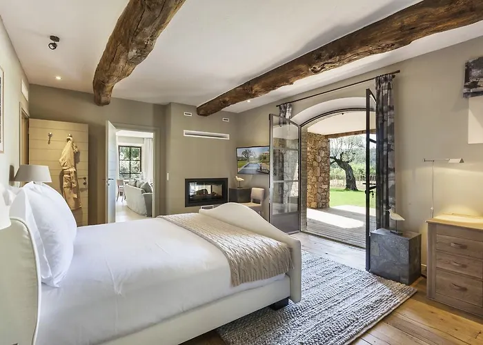 Domaine Les Mesanges 4*