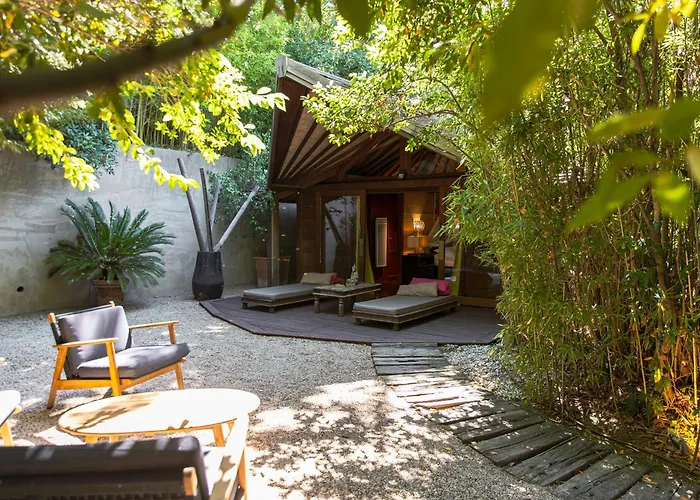 Domaine Les Mesanges 4*
