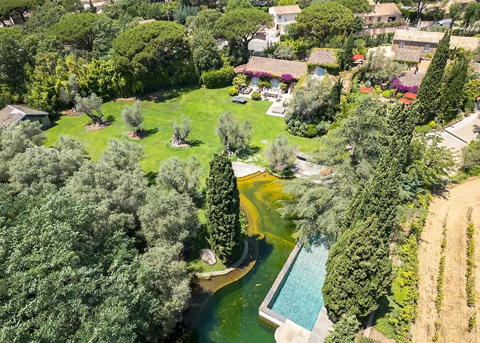 Domaine Les Mesanges 게스트하우스
