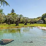 Domaine Les Mesanges 4*
