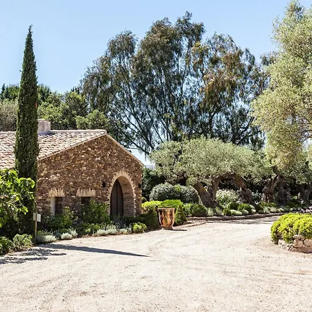 Domaine Les Mesanges Pensjonat 3*