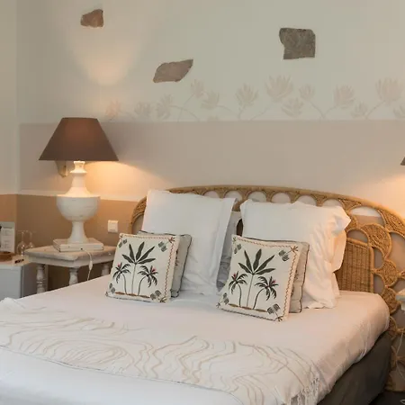 Domaine Les Mesanges 4*