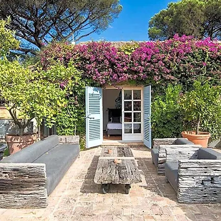 Domaine Les Mesanges Penzion 4*
