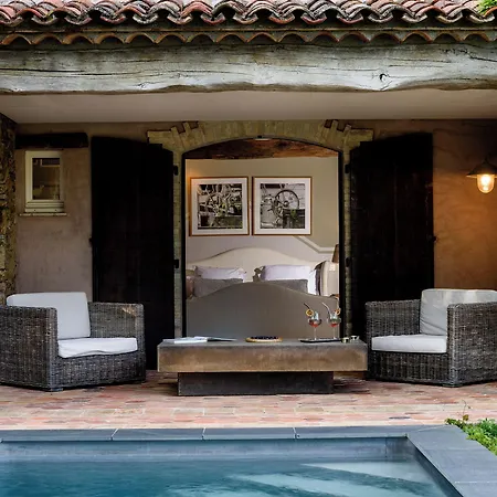 Domaine Les Mesanges Pensjonat 4*