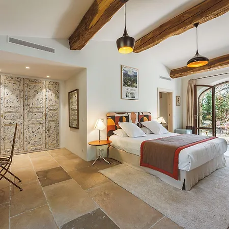 Pensjonat Domaine Les Mesanges 4*