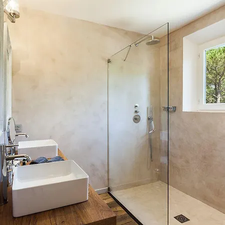 Domaine Les Mesanges 4*